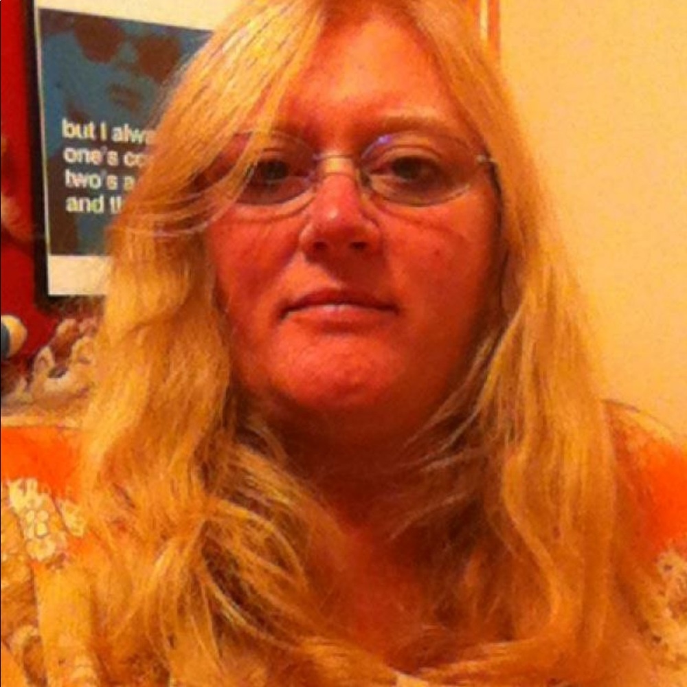 Meet your Posher, Cecelia
